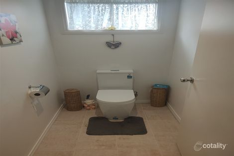 Property photo of 31 Beachcomber Road Golden Beach VIC 3851