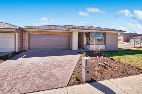 2 Warralily Ave, Clyde, VIC 3978