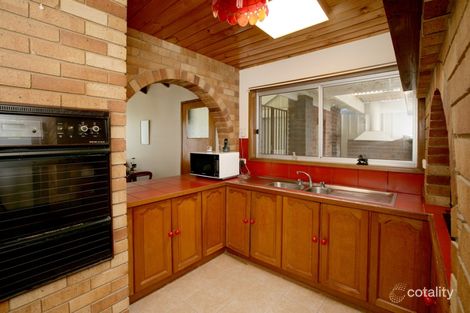 Property photo of 7 Emu Place Kooringal NSW 2650