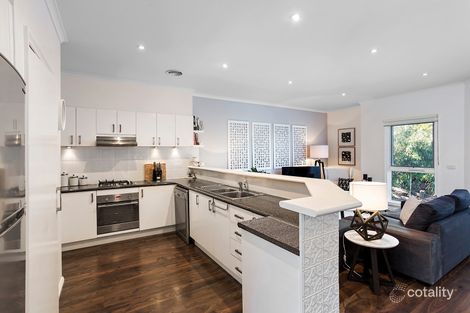 Property photo of 4 Coopers Lane Kensington VIC 3031