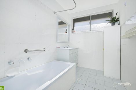 Property photo of 26 Bruce Street Unanderra NSW 2526