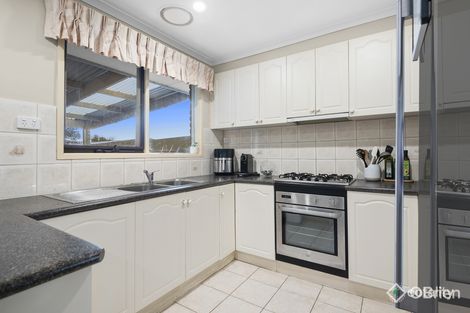 Property photo of 61 Mildura Crescent Endeavour Hills VIC 3802