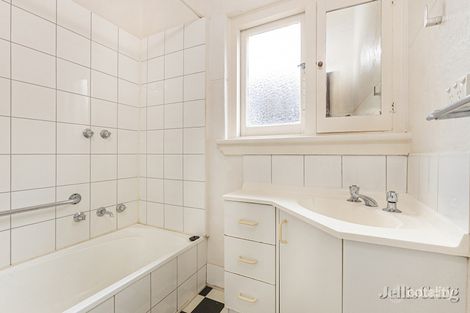 Property photo of 7 Albert Road Carnegie VIC 3163