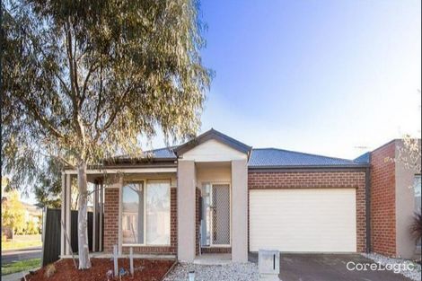 Property photo of 12 Hoddle Link Manor Lakes VIC 3024