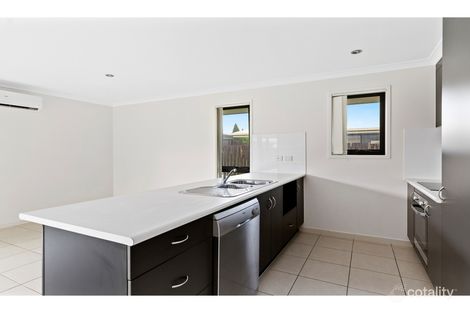 Property photo of 24 Vermont Drive Parkhurst QLD 4702