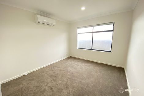 Property photo of 71 Cassinia Circuit Tarneit VIC 3029