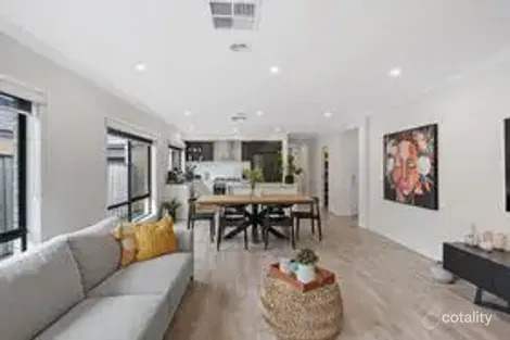 Property photo of 20 Adelong Way Bacchus Marsh VIC 3340