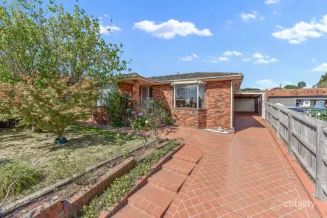 18 Inverness St, Endeavour Hills, VIC 3802