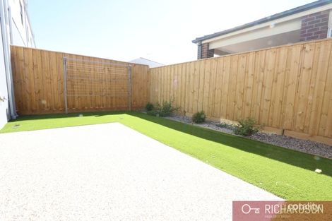 87 Goldeneye Cct, Werribee, VIC 3030