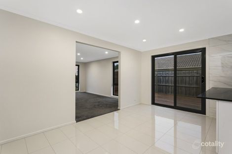 Property photo of 24 Tamarisk Road Narre Warren VIC 3805