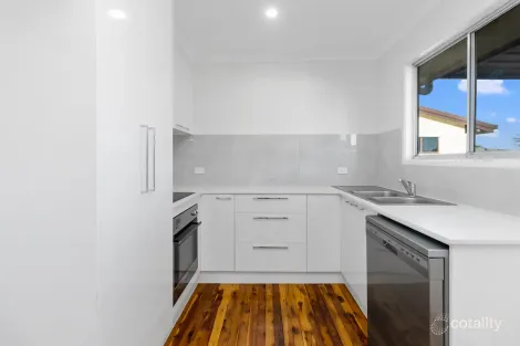 Property photo of 4 William Court Lawnton QLD 4501