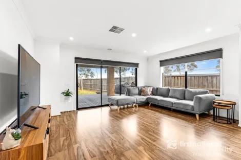 Property photo of 9 Showbridge Way Werribee VIC 3030