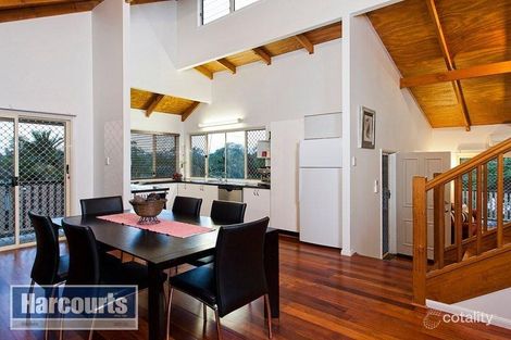 Property photo of 4 Fleetwood Court Ferny Hills QLD 4055