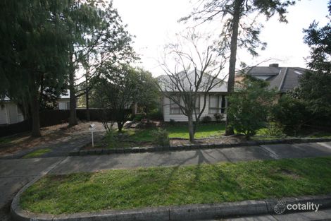 39 Faraday Rd, Croydon South, VIC 3136