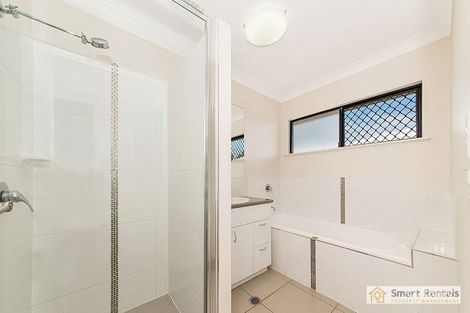 Property photo of 28 Kirrama Court Bushland Beach QLD 4818
