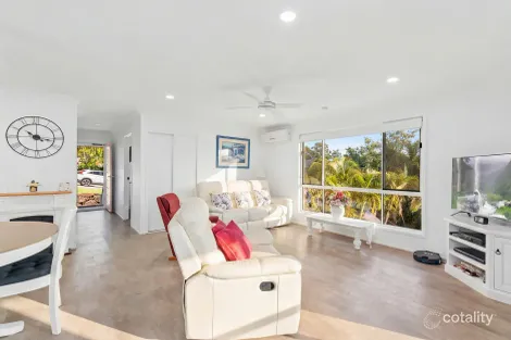 Property photo of 4 Correa Court Elanora QLD 4221