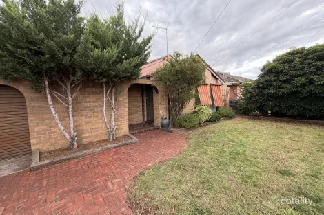 Property photo of 33 Burleigh Road Melton VIC 3337