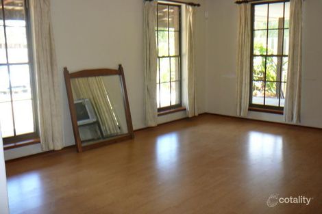 451 Sevenoaks St, Beckenham, WA 6107