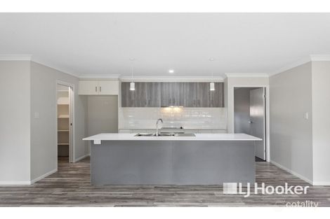 Property photo of 16 Sandpiper Drive Regency Downs QLD 4341