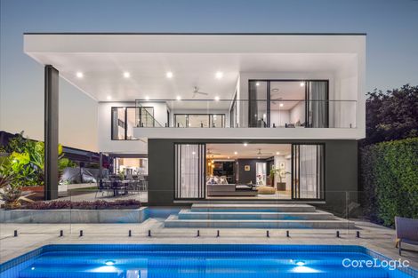 Property photo of 6 Rosemont Avenue Broadbeach Waters QLD 4218
