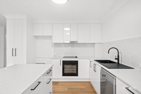 Property photo of 4/102 Hornibrook Esplanade Clontarf QLD 4019