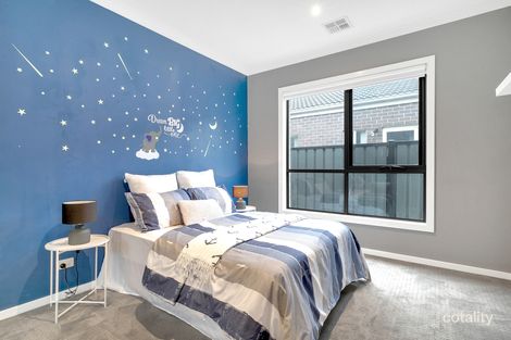 Property photo of 8 Serenity Way Craigieburn VIC 3064
