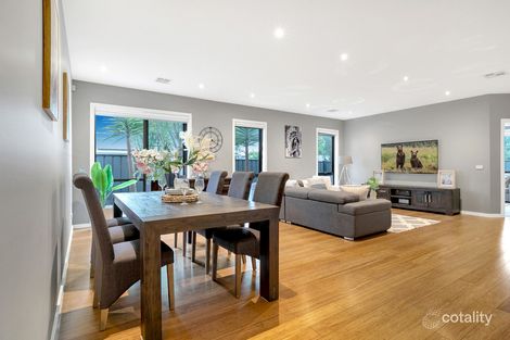 Property photo of 8 Serenity Way Craigieburn VIC 3064