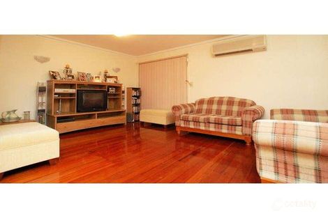 Property photo of 4 Moyne Crescent Coolaroo VIC 3048