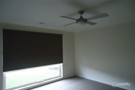 Property photo of 4 Galileo Way Cranbourne West VIC 3977