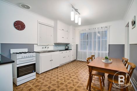 Property photo of 15 Frances Crescent Ballarat East VIC 3350