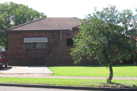 3 Railway St, Old Guildford, NSW 2161