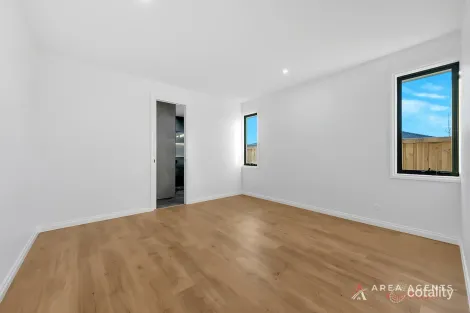 Property photo of 24 Pandorea Street Beveridge VIC 3753