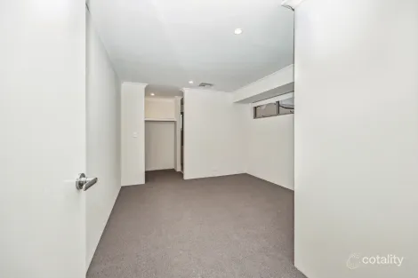 Property photo of 32 Troubridge Approach Eglinton WA 6034