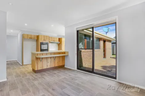 Property photo of 21 Martha Crescent Cranebrook NSW 2749