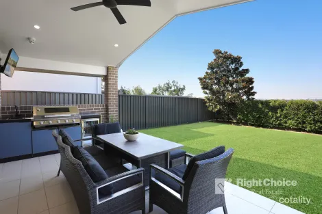 Property photo of 3 Stockyard Crescent Horsley NSW 2530