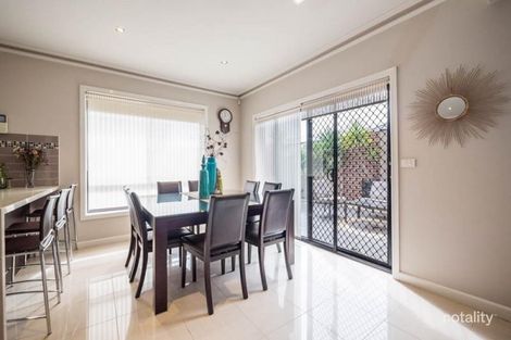 Property photo of 22 Kent Road Pascoe Vale VIC 3044