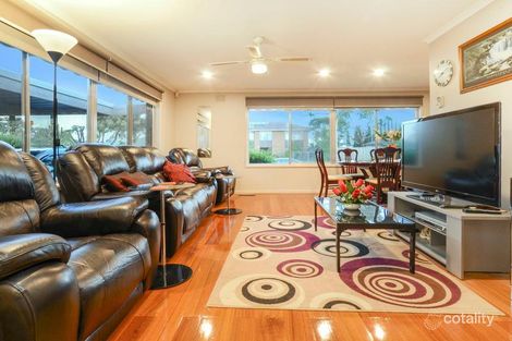 Property photo of 1 Bellara Crescent Kealba VIC 3021
