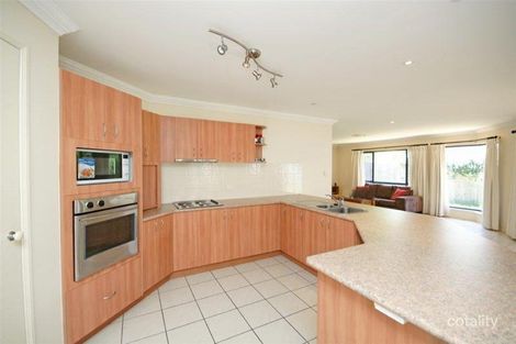 36 Hannam Cres, Forest Lake, QLD 4078