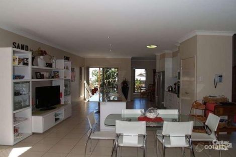 Property photo of 10 Irwin Place Redland Bay QLD 4165