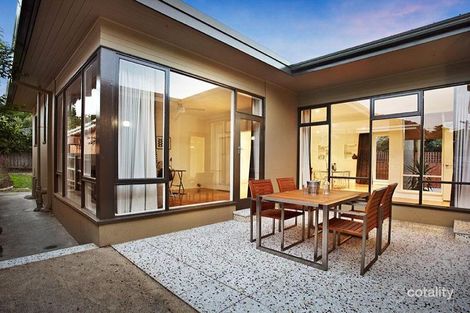 Property photo of 2 Meyer Court Brighton East VIC 3187