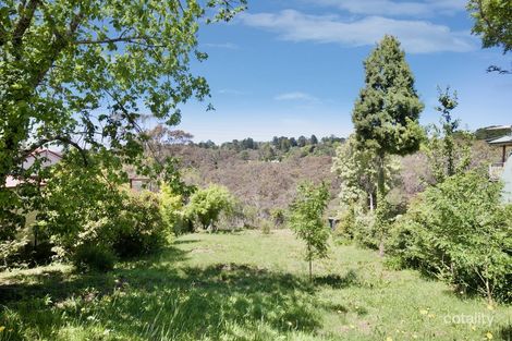 23 Glenview Rd, Wentworth Falls, NSW 2782