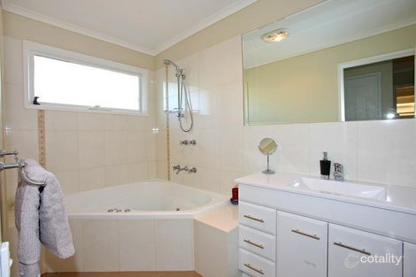 Property photo of 5/28 Simpsons Road Box Hill VIC 3128