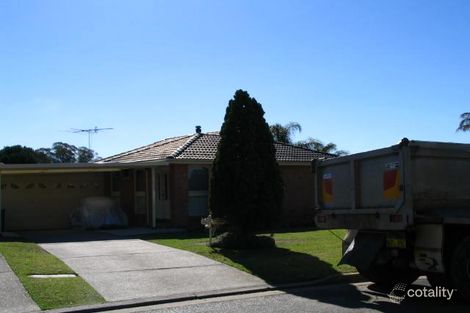 24 Alexandra Cct, St Clair, NSW 2759