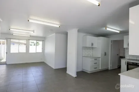 Property photo of 4 Jackson Avenue Moranbah QLD 4744