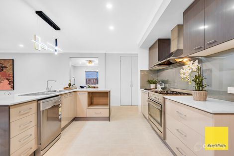 Property photo of 25 Gascoyne Way Truganina VIC 3029