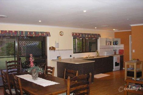 Property photo of 30 Islandview Street Barellan Point QLD 4306