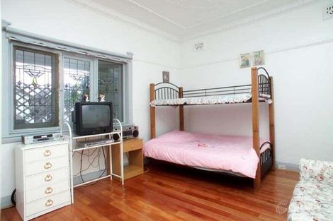 Property photo of 8 Carinya Avenue Mascot NSW 2020