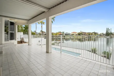 10 Charolais Cres, Benowa, QLD 4217