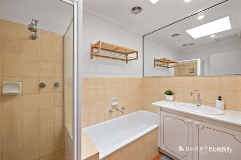 Property photo of 1/300-304 Dorset Road Croydon VIC 3136