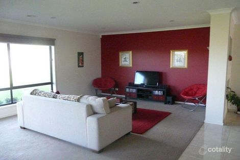 Property photo of 20 Villeneuve Drive Trafalgar VIC 3824